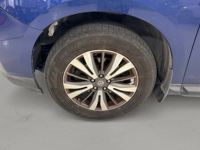 2017 Nissan Pathfinder SL