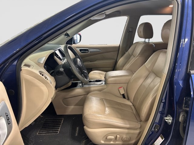 2017 Nissan Pathfinder SL