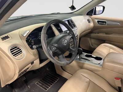 2017 Nissan Pathfinder SL