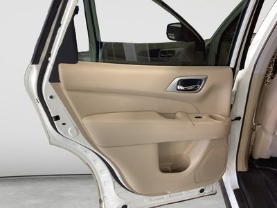 2017 Nissan Pathfinder Platinum