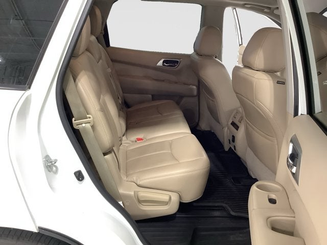 2017 Nissan Pathfinder Platinum