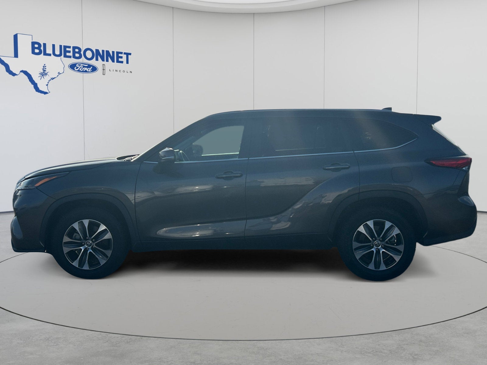 2023 Toyota Highlander XL