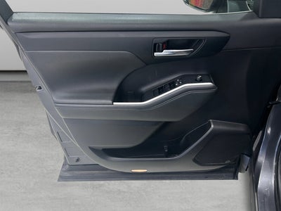2023 Toyota Highlander XL