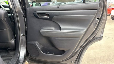 2023 Toyota Highlander XL