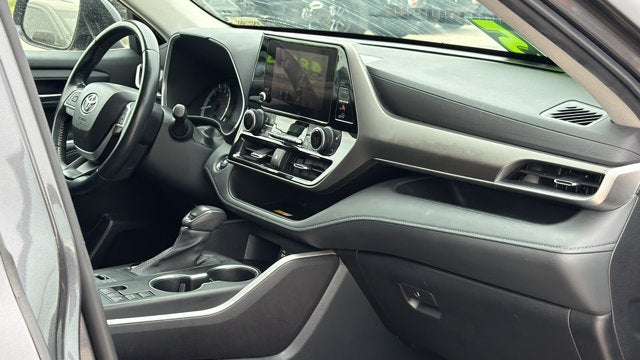 2023 Toyota Highlander XL