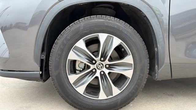 2023 Toyota Highlander XL
