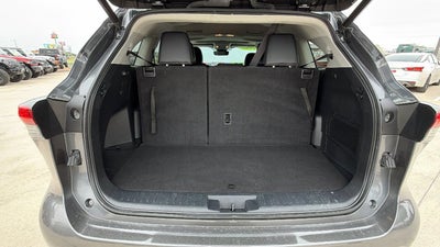 2023 Toyota Highlander XL