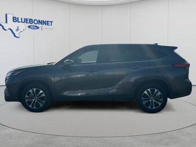 2023 Toyota Highlander XL