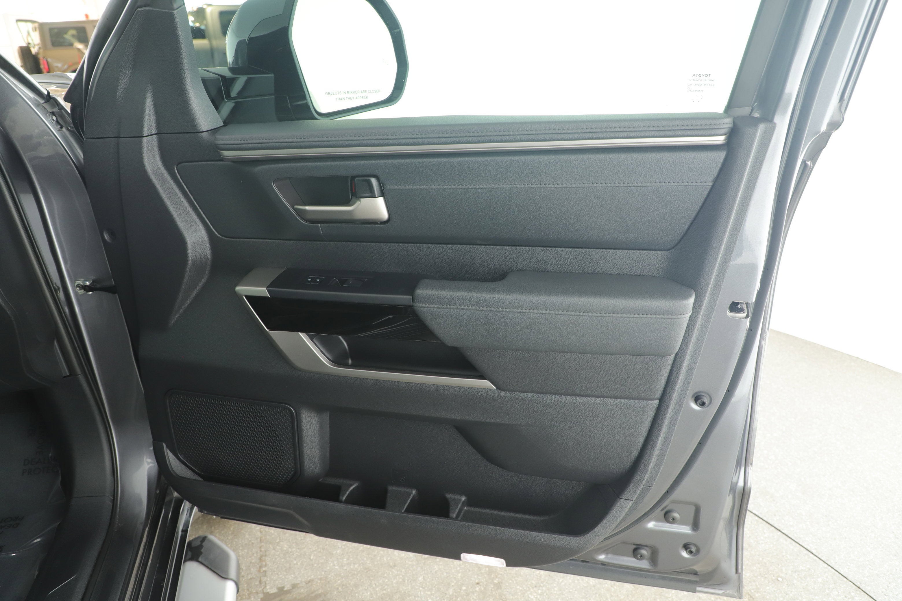 2023 Toyota Tundra 4WD Limited Hybrid