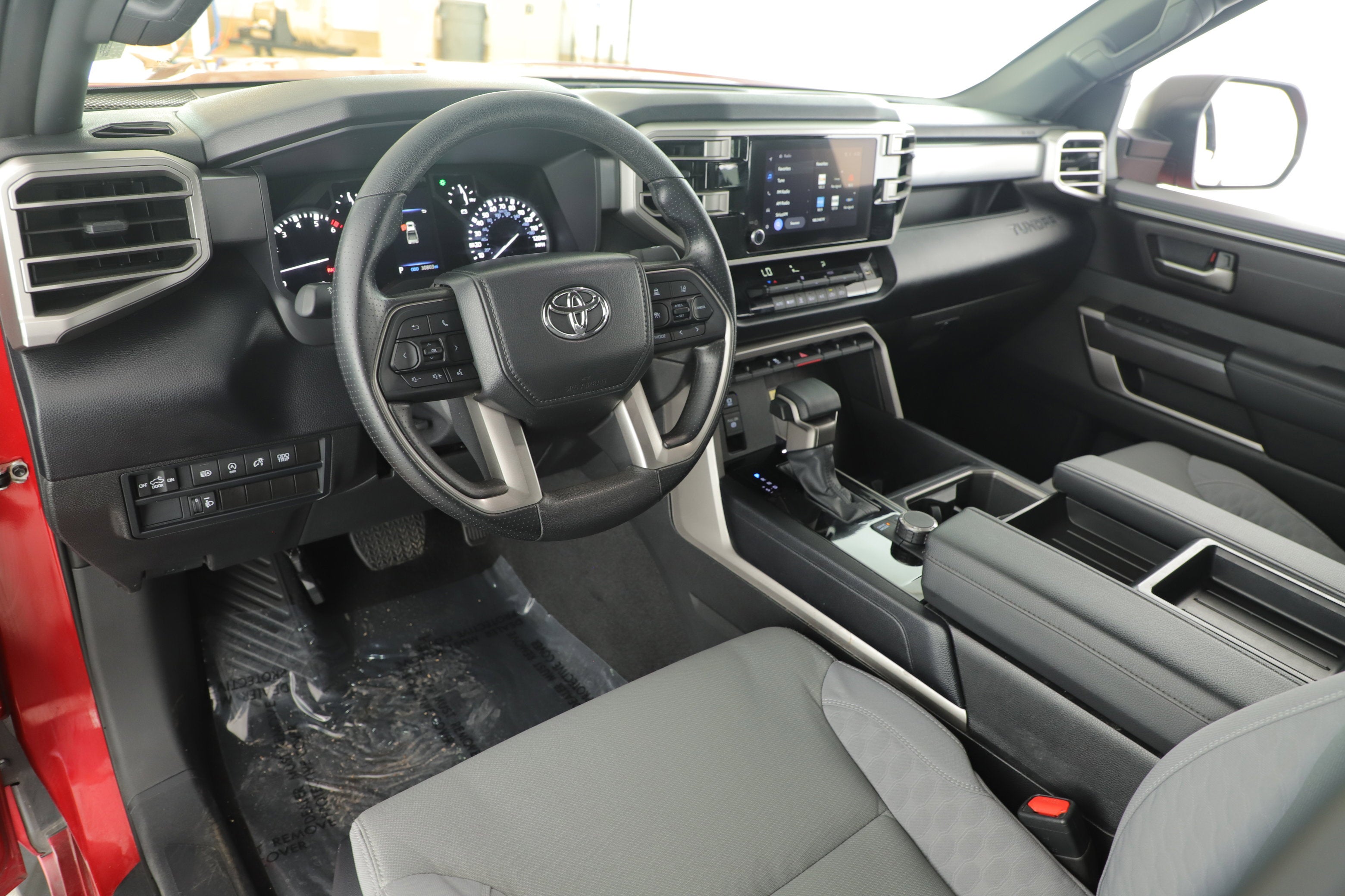 2025 Toyota Tundra 2WD SR5