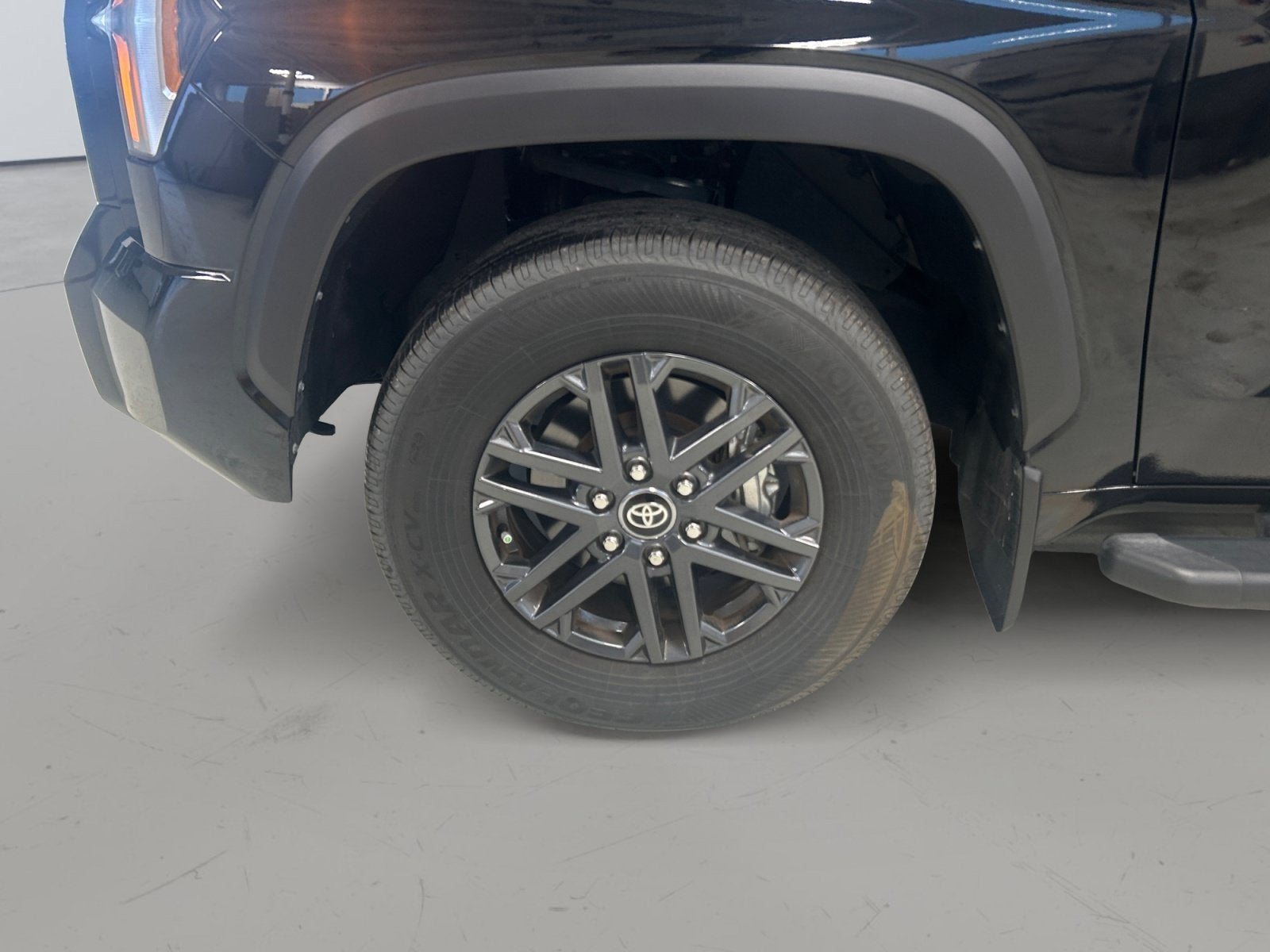 2025 Toyota Tundra 2WD SR5