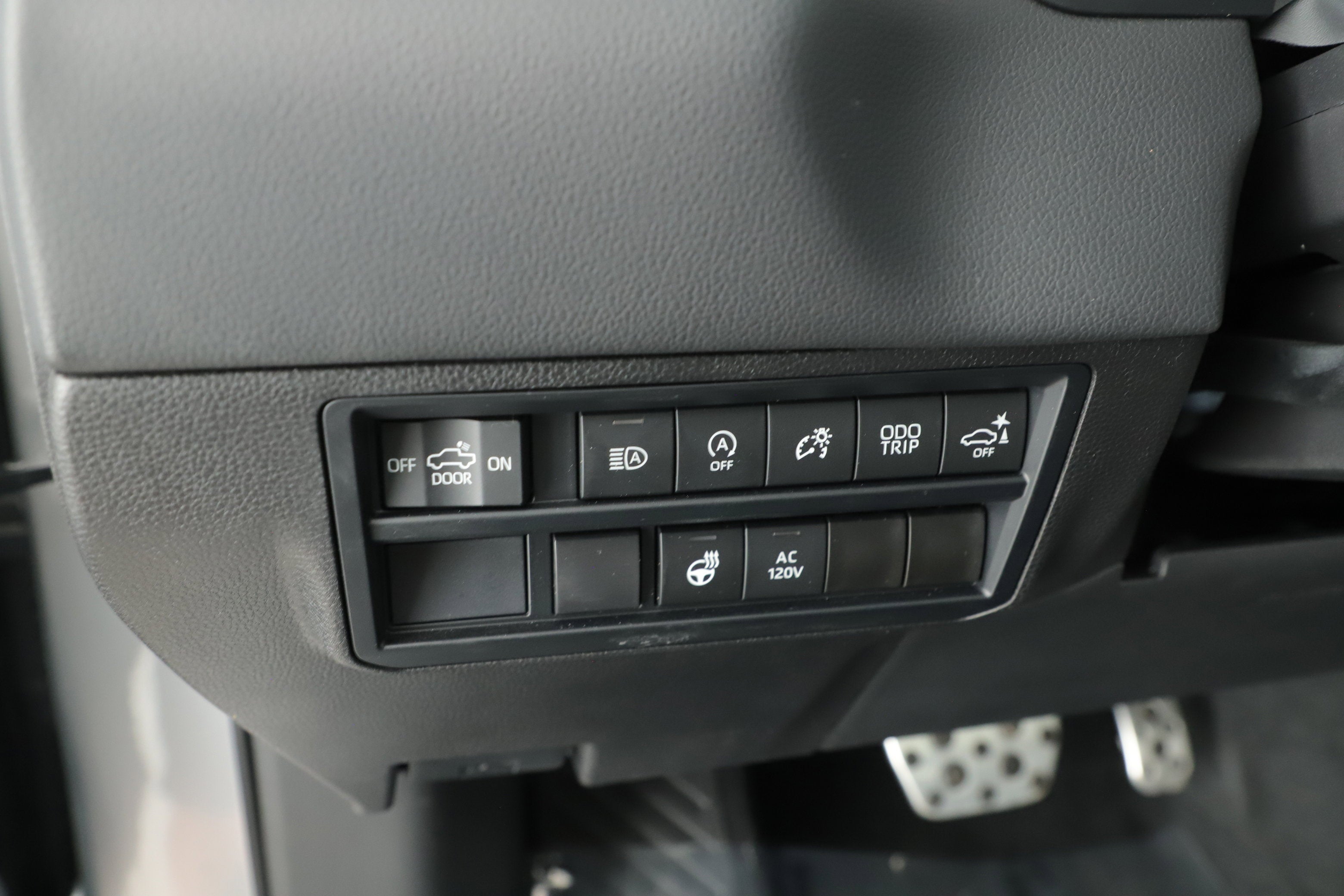 2025 Toyota Tundra 4WD Base