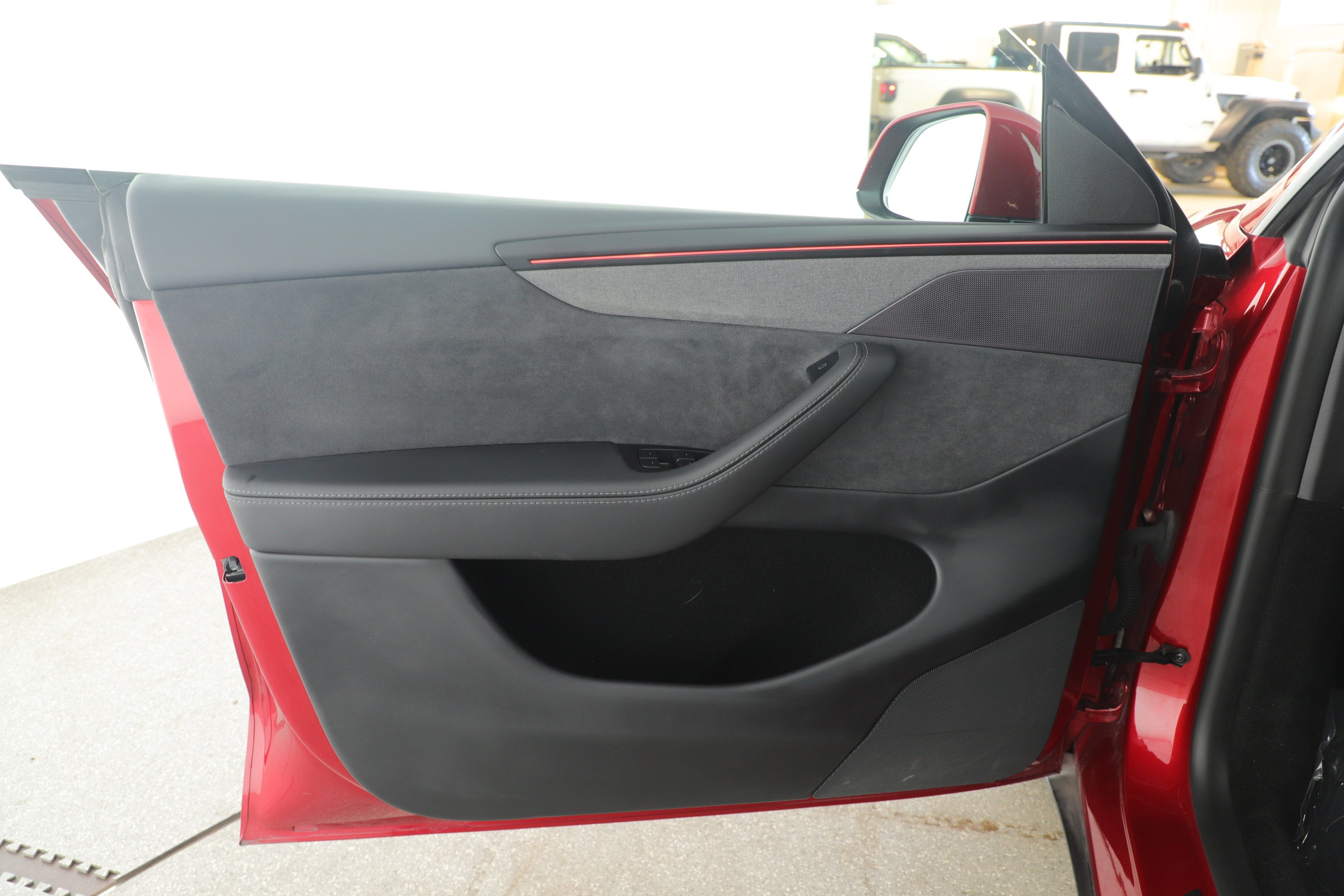 2026 Tesla Model Y PREMIUM