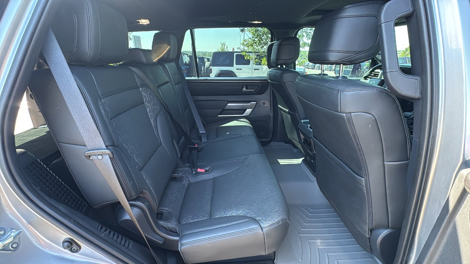 2025 Toyota Sequoia Base