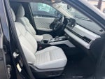 2024 Mitsubishi Outlander Base