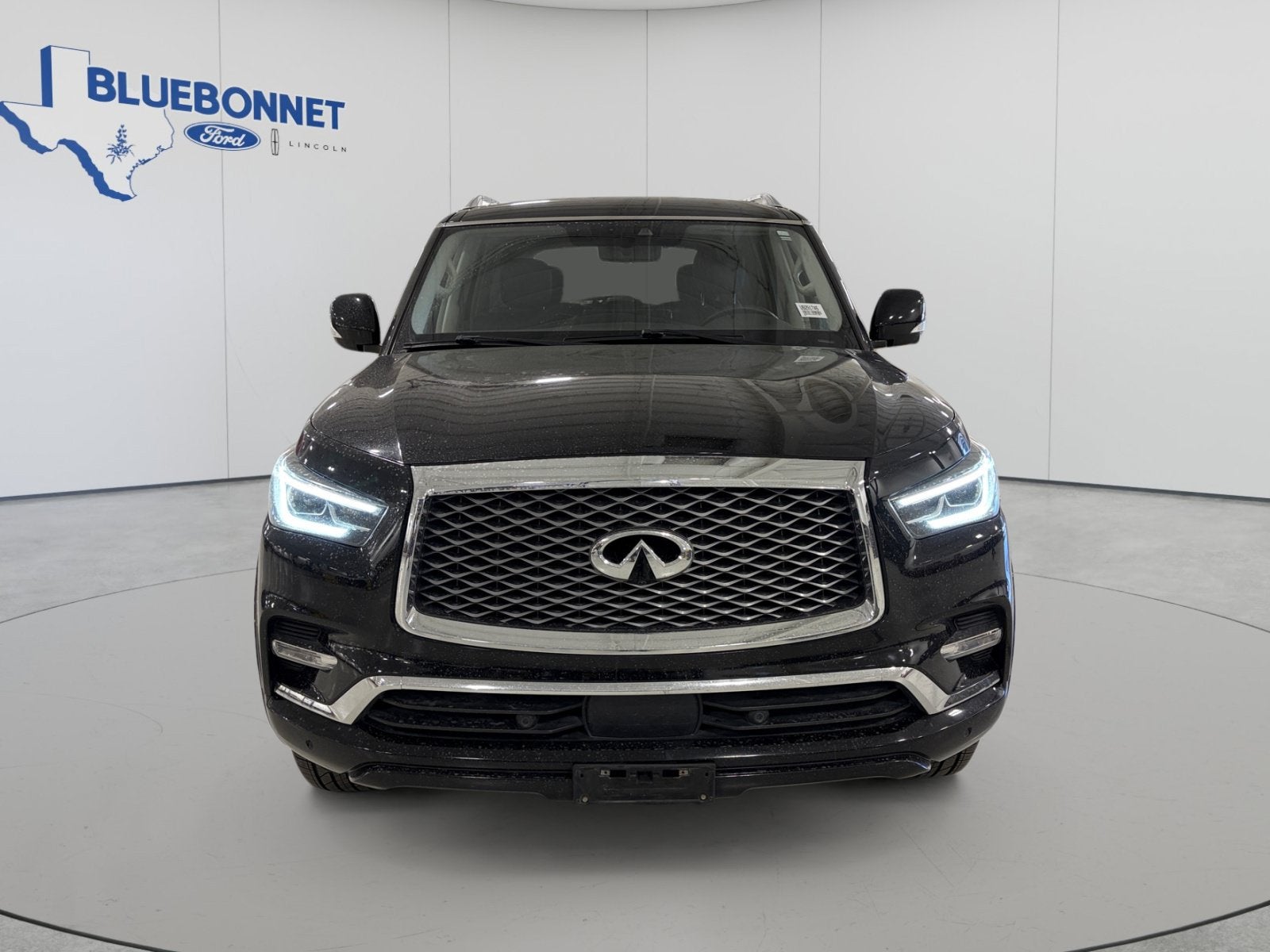 2022 INFINITI QX80 LUXE