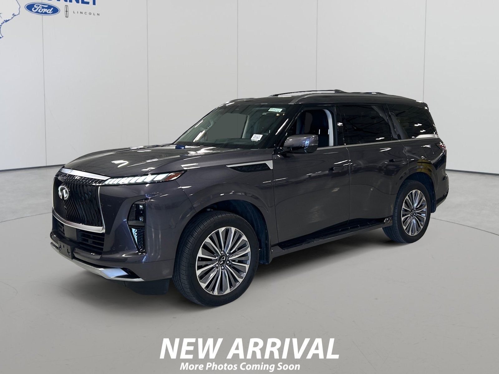 2026 INFINITI QX80 LUXE