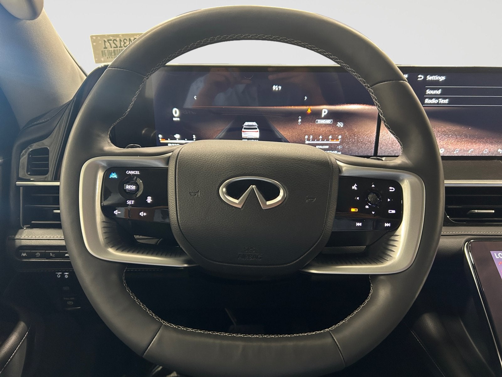2026 INFINITI QX80 LUXE