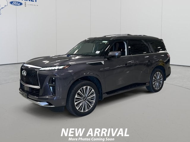 2026 INFINITI QX80 LUXE