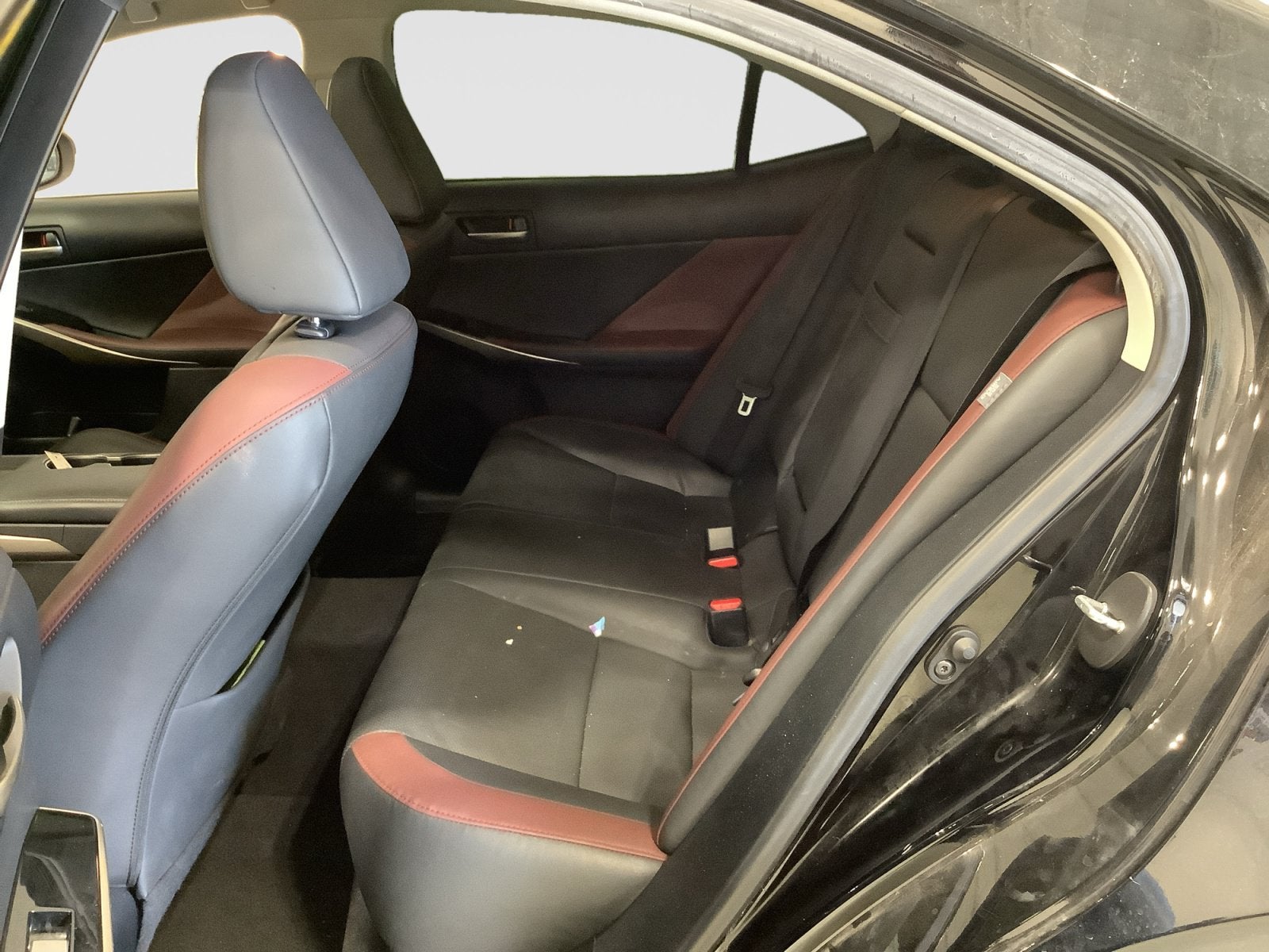 2019 Lexus IS Base