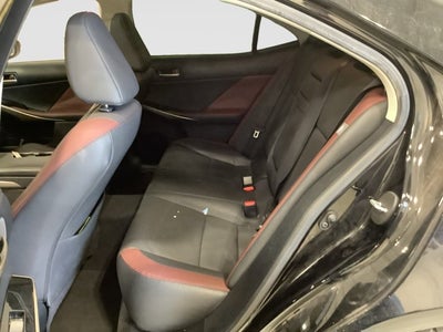 2019 Lexus IS Base