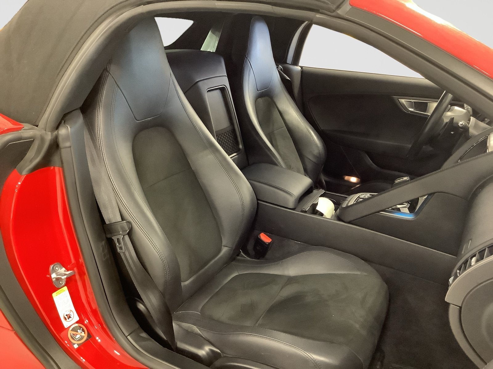 2017 Jaguar F-TYPE Base