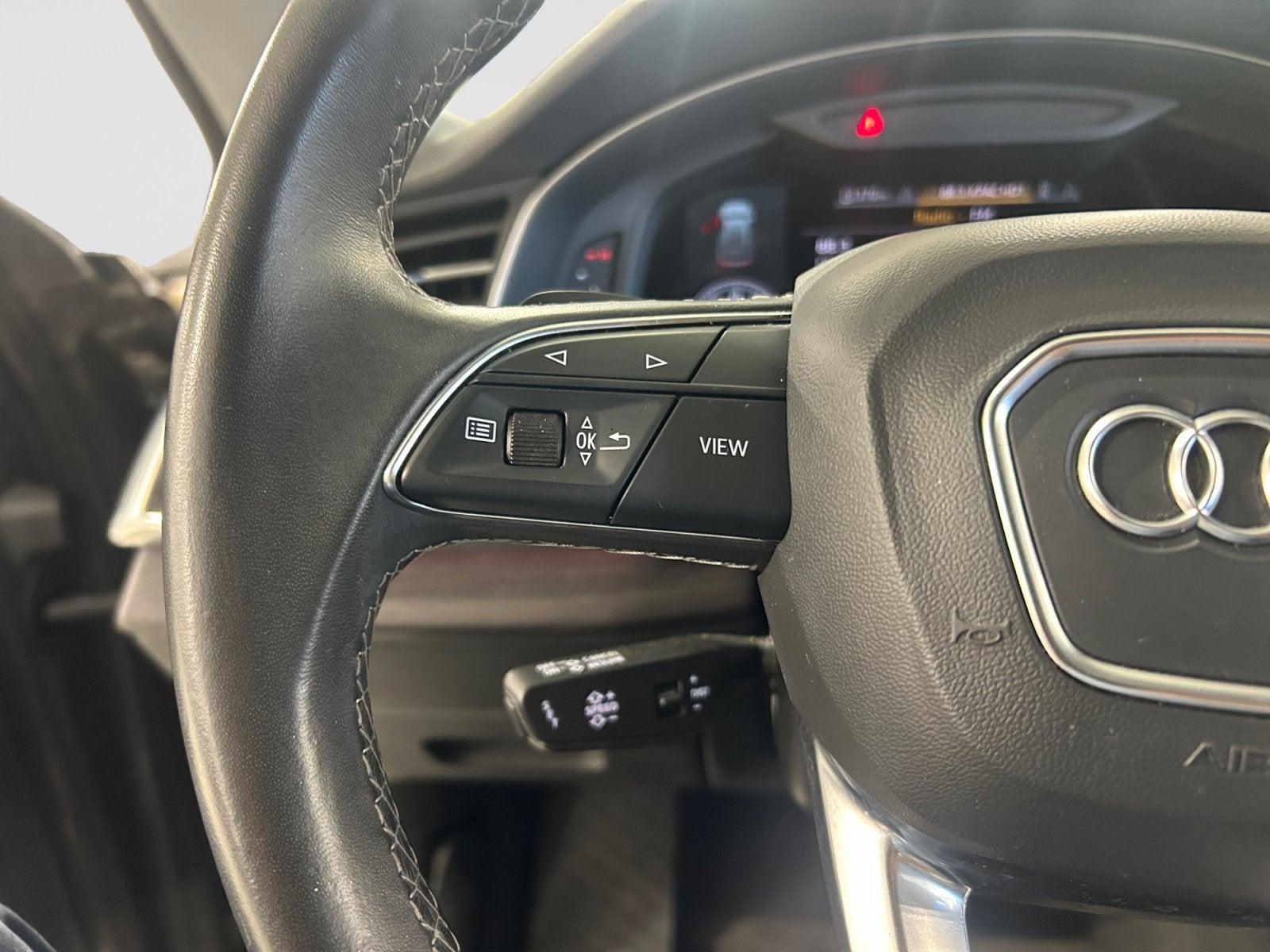 2022 Audi Q8 Premium Plus