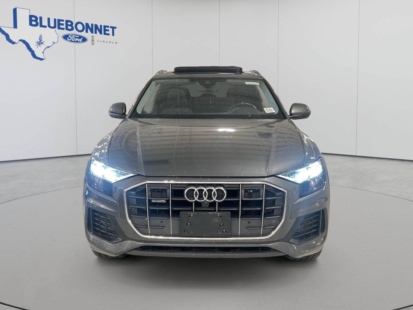 2022 Audi Q8 Premium Plus