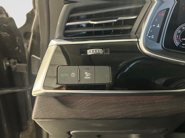 2022 Audi Q8 Premium Plus