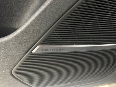 2022 Audi Q8 Premium Plus