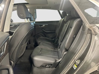 2022 Audi Q8 Premium Plus