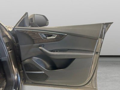 2022 Audi Q8 Premium Plus
