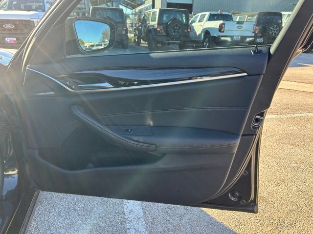 2023 BMW 5 Series 530i