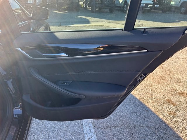 2023 BMW 5 Series 530i