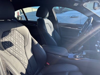 2023 BMW 5 Series 530i