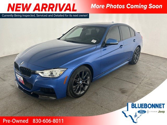 2018 BMW 3 Series 330i Sedan's photo
