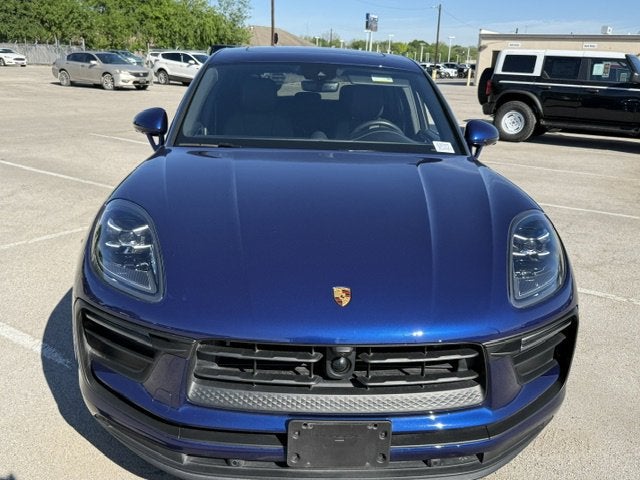 2025 Porsche Macan Base