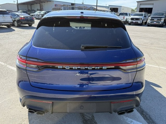 2025 Porsche Macan Base