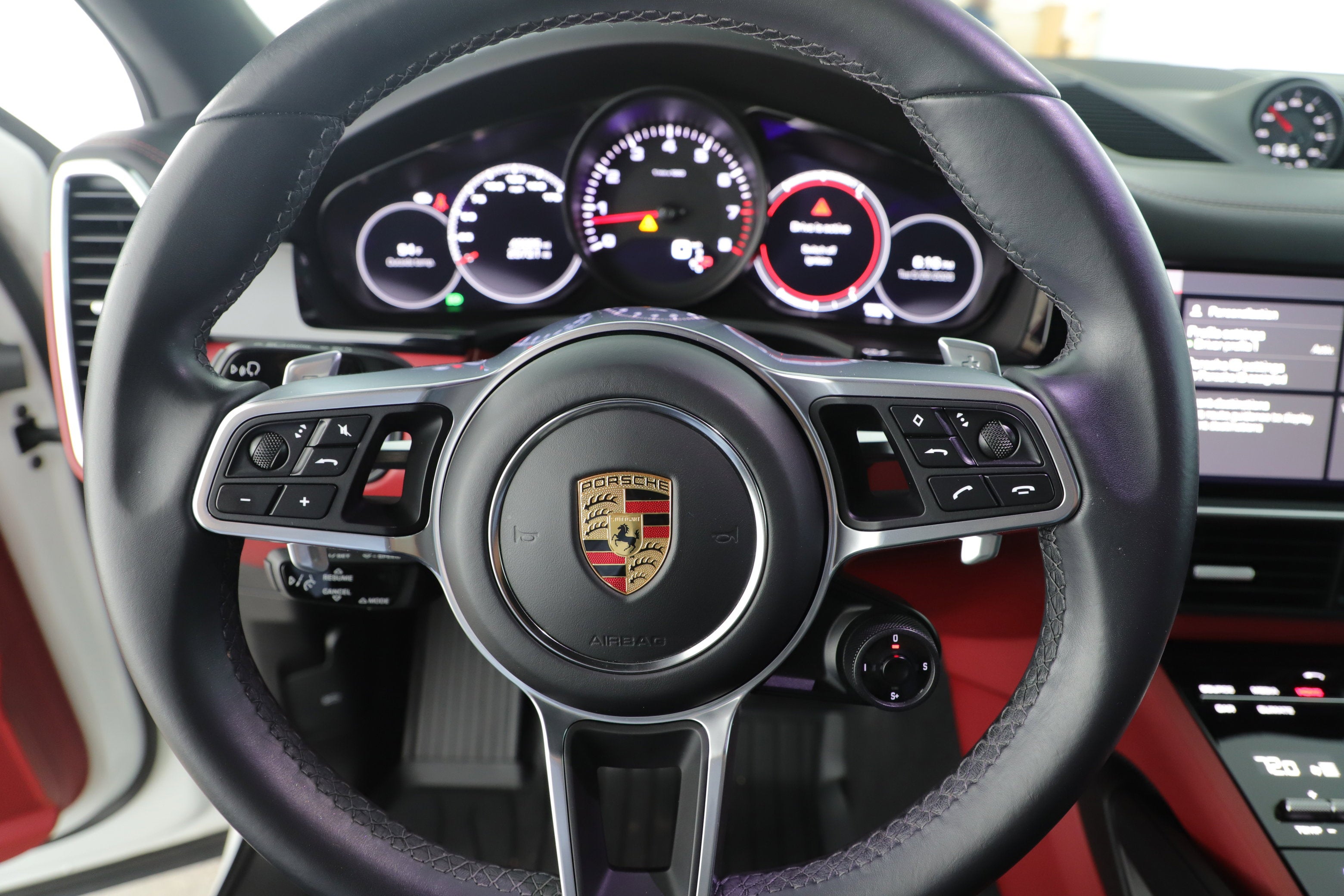 2021 Porsche Cayenne Base