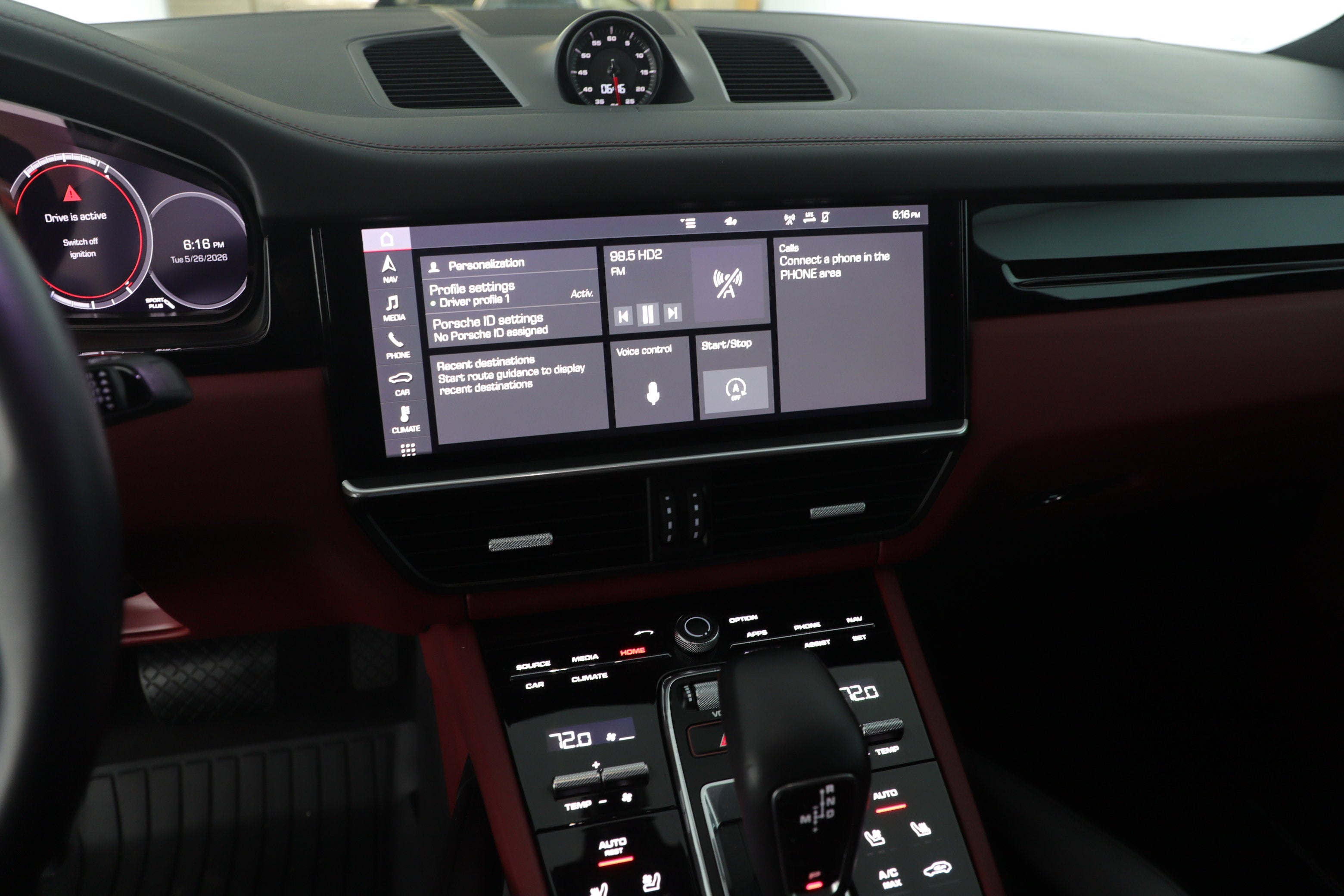 2021 Porsche Cayenne Base
