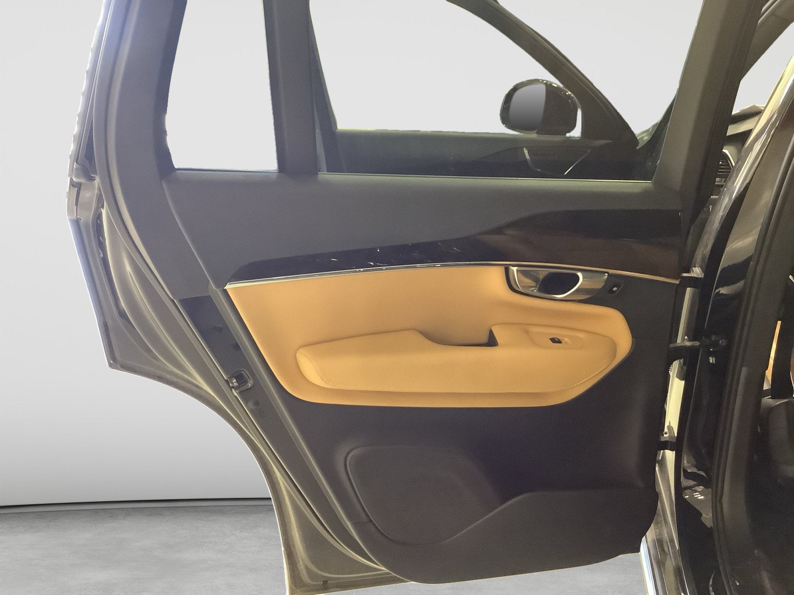 2017 Volvo XC90 Momentum