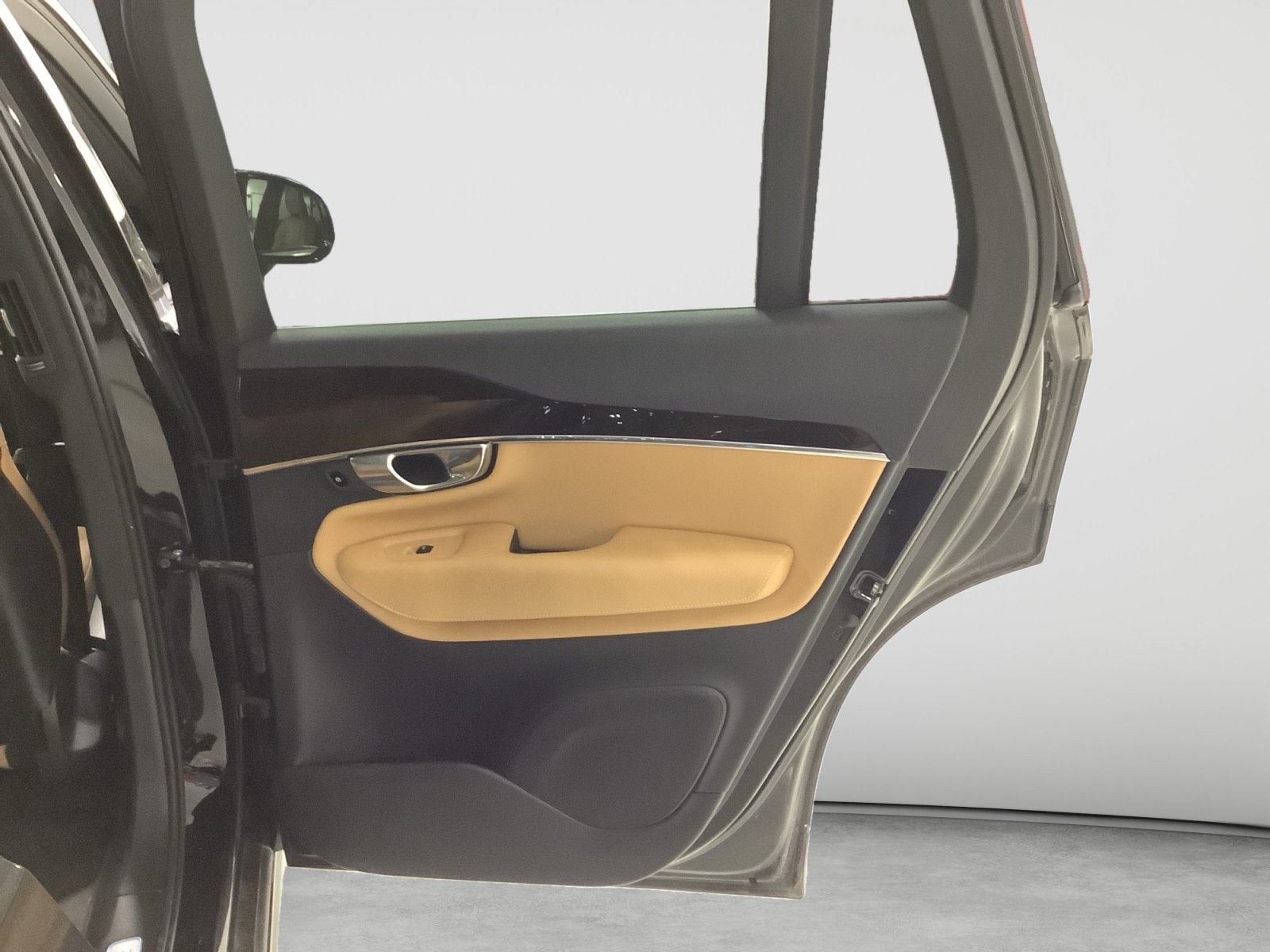 2017 Volvo XC90 Momentum