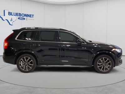 2017 Volvo XC90 Momentum