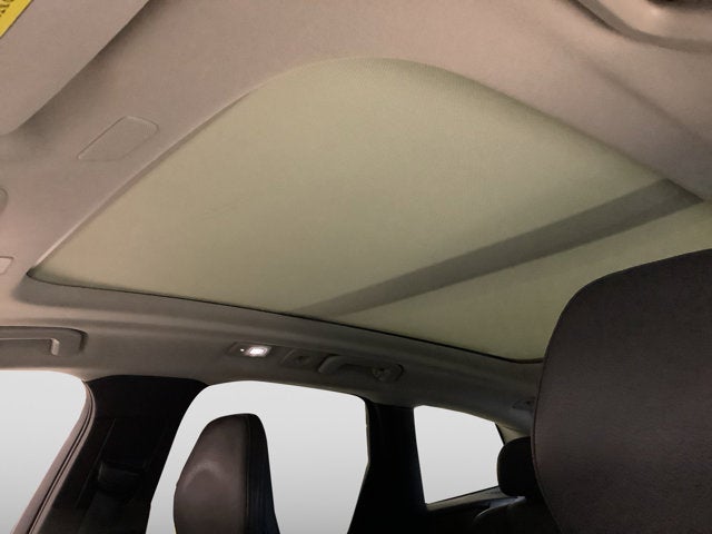 2024 Volvo XC60 Plus Dark Theme