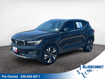 2023 Volvo XC40 Ultimate Bright Theme