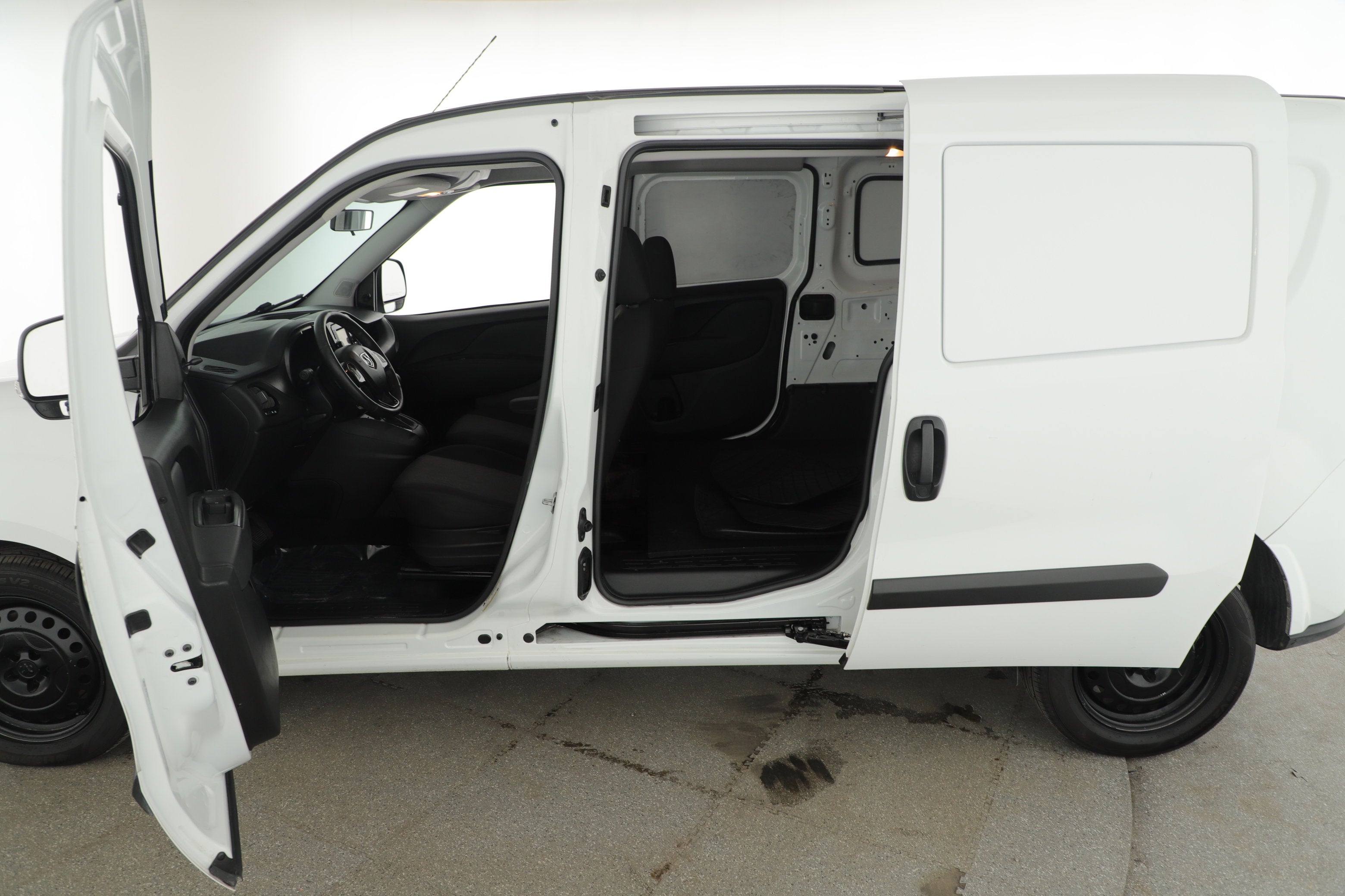 2022 RAM ProMaster City Cargo Van Tradesman