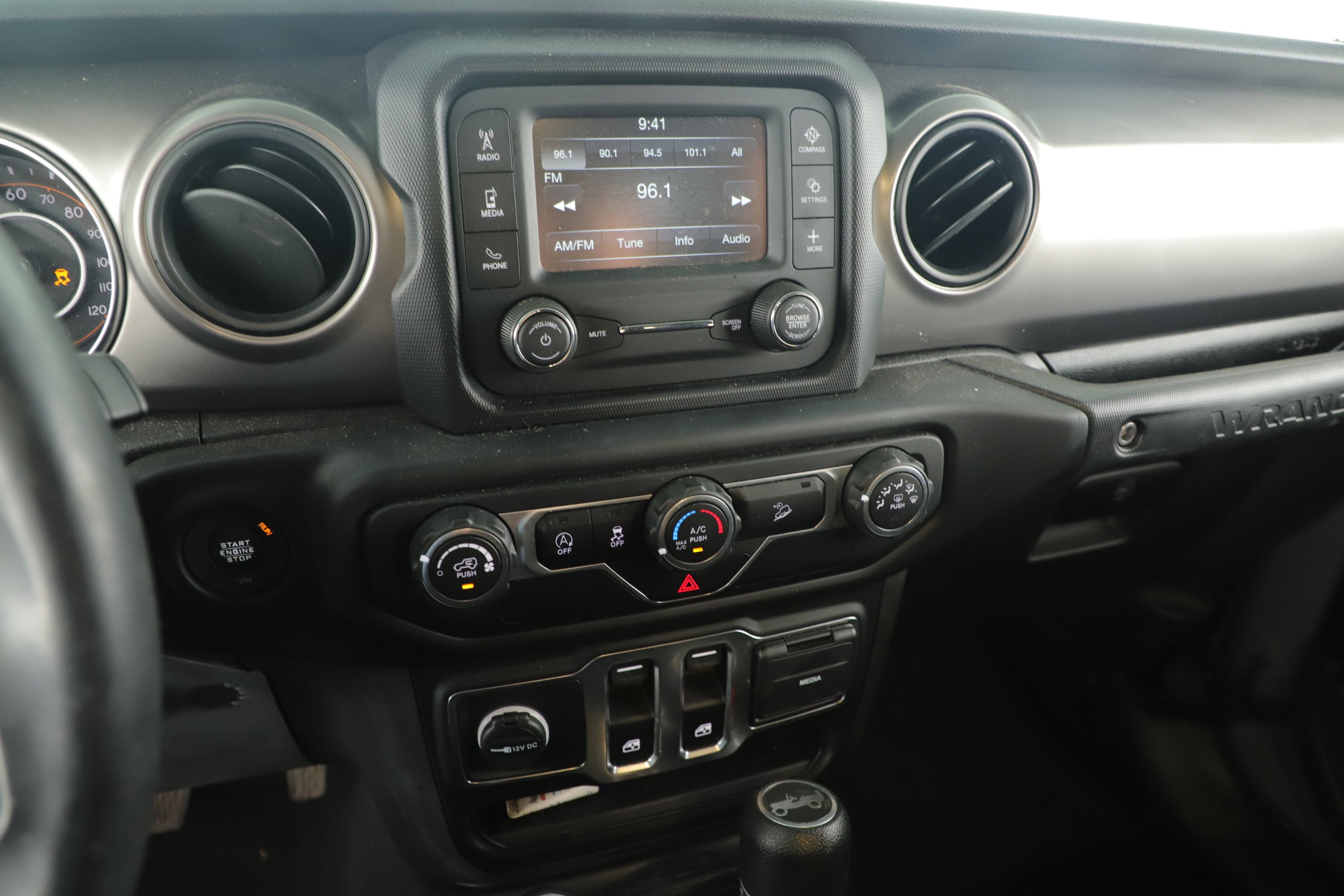 2019 Jeep Wrangler Sport S 4x4