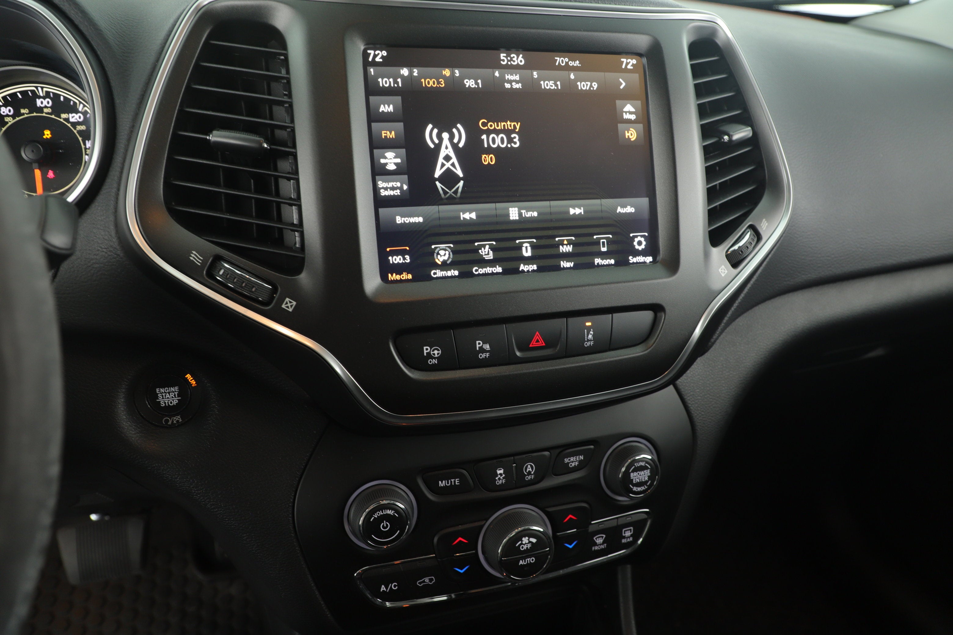 2023 Jeep Cherokee Trailhawk 4x4