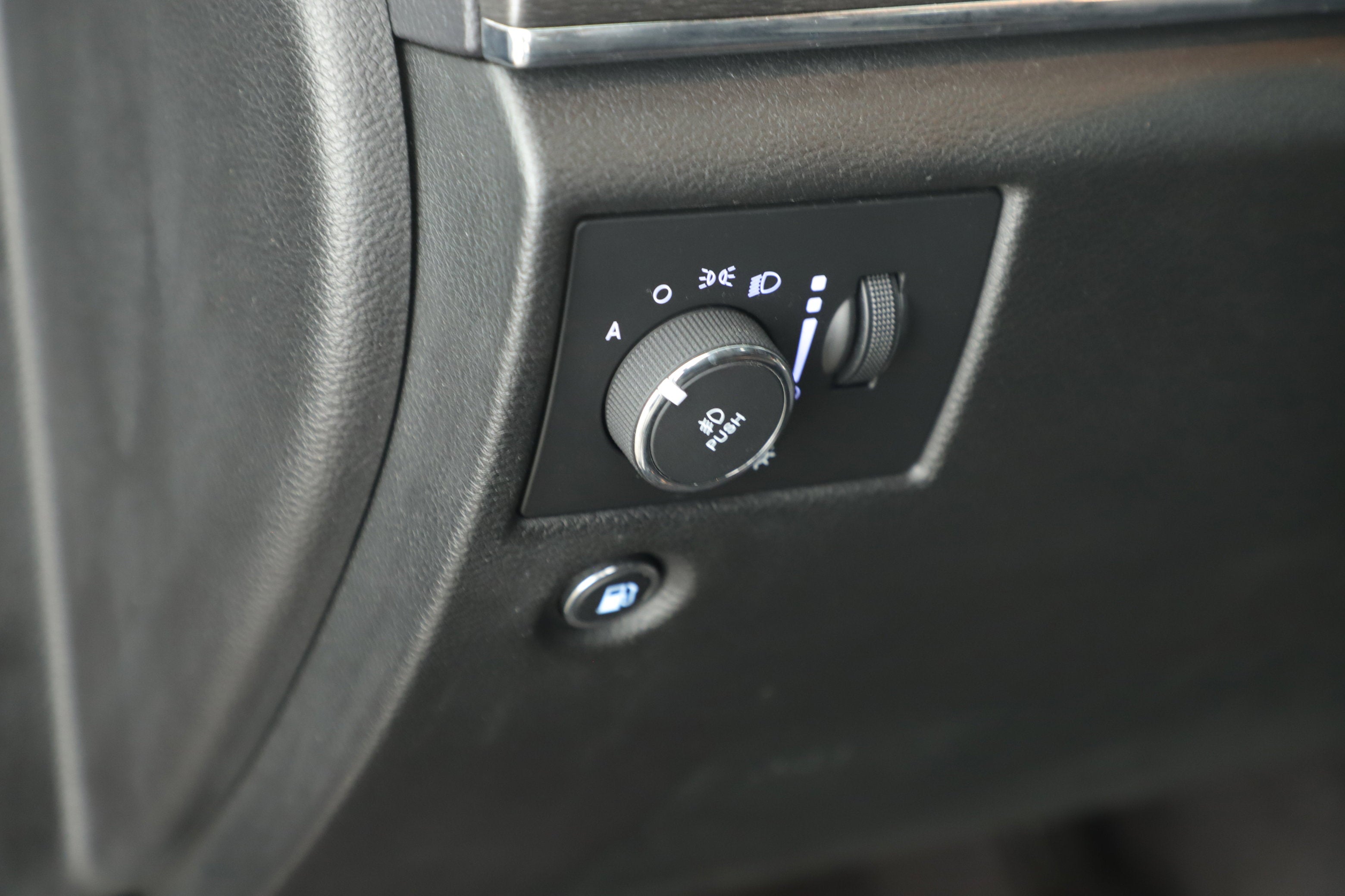 2017 Jeep Grand Cherokee Limited 4x2