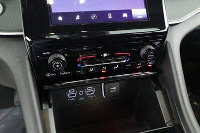 2025 Jeep Grand Cherokee Laredo 4x2